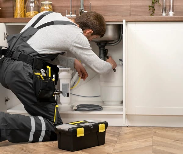 Encanador de emergência